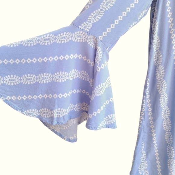 Miami Mini Shift Dress with Bell Sleeves and Back Tie - Picture 4 of 8